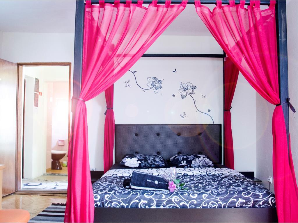 Hostel Kalonis Скопье Номер фото